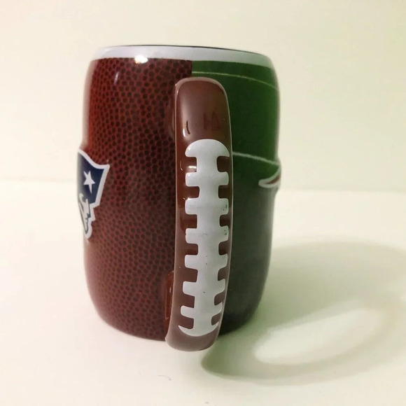 2013 Boelter Brands Patriots NFL Football CoffeeTea Cup Mug - Picture 4 of 15
